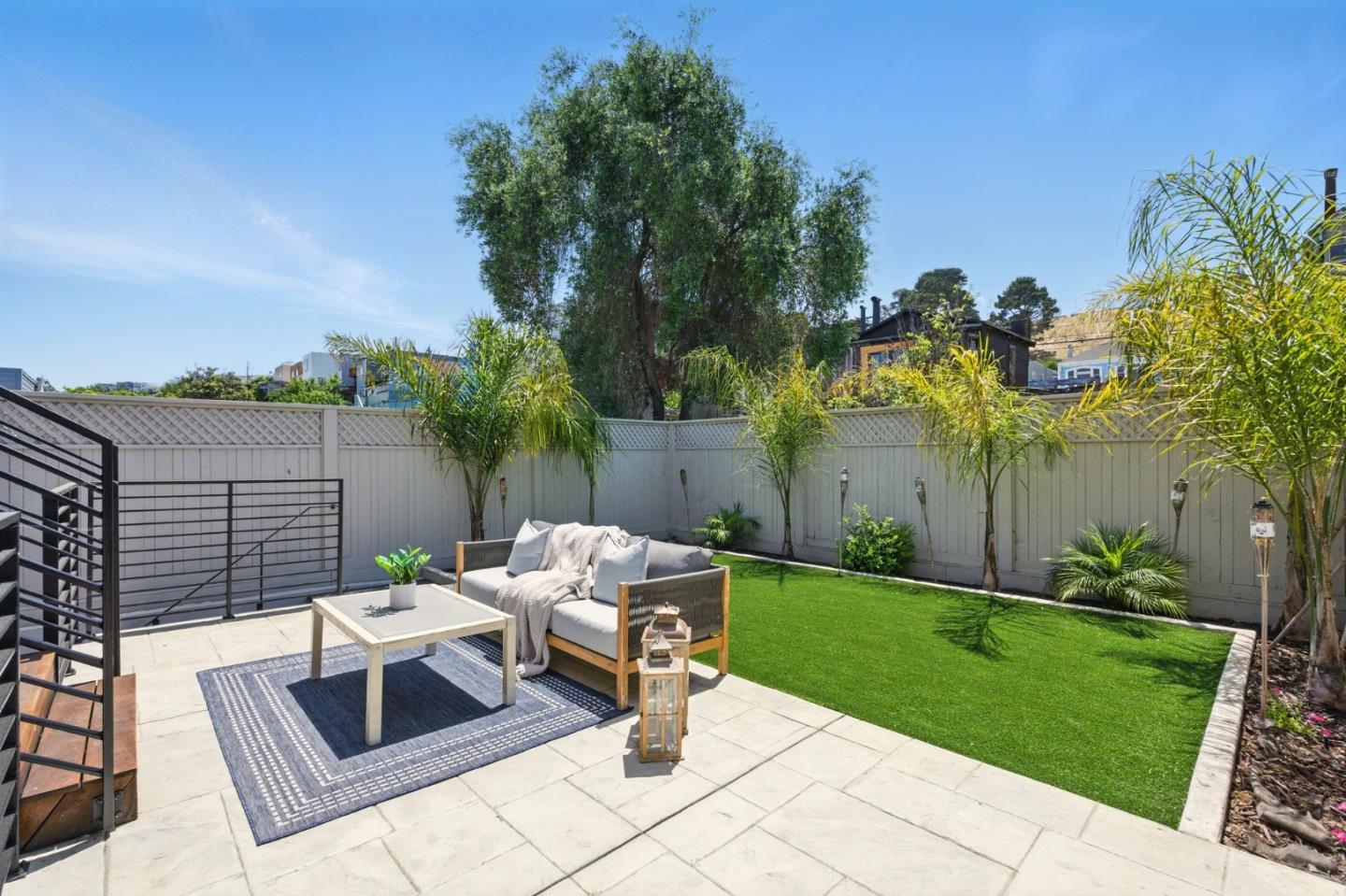 2175 Quesada AVE