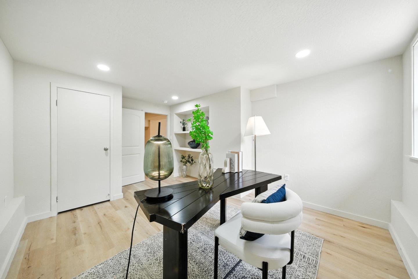 362 Lakeshire Drive
