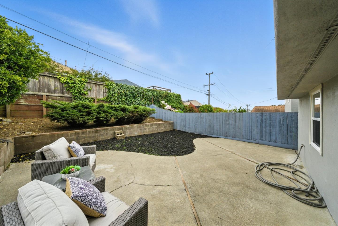 362 Lakeshire Drive