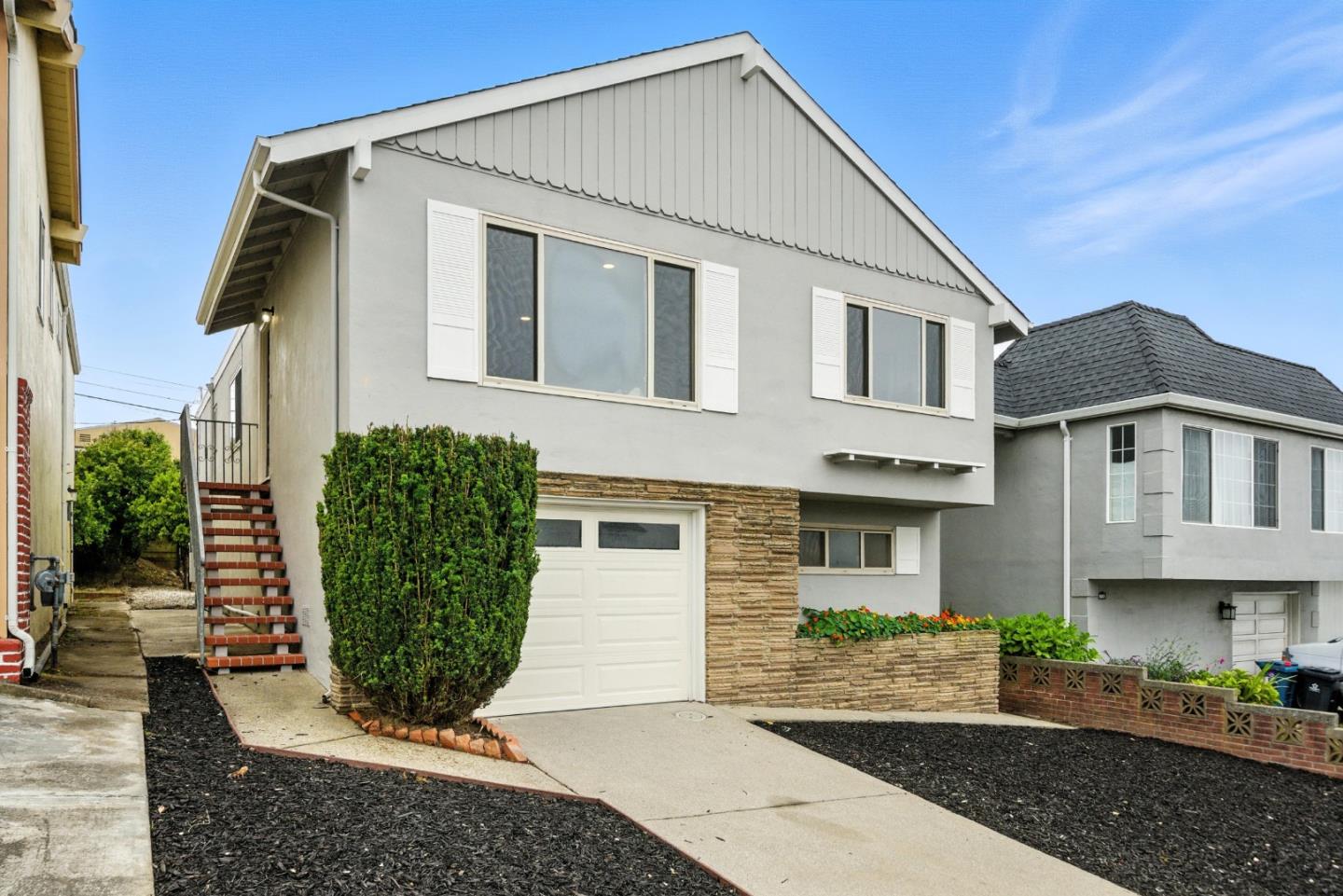 362 Lakeshire Drive