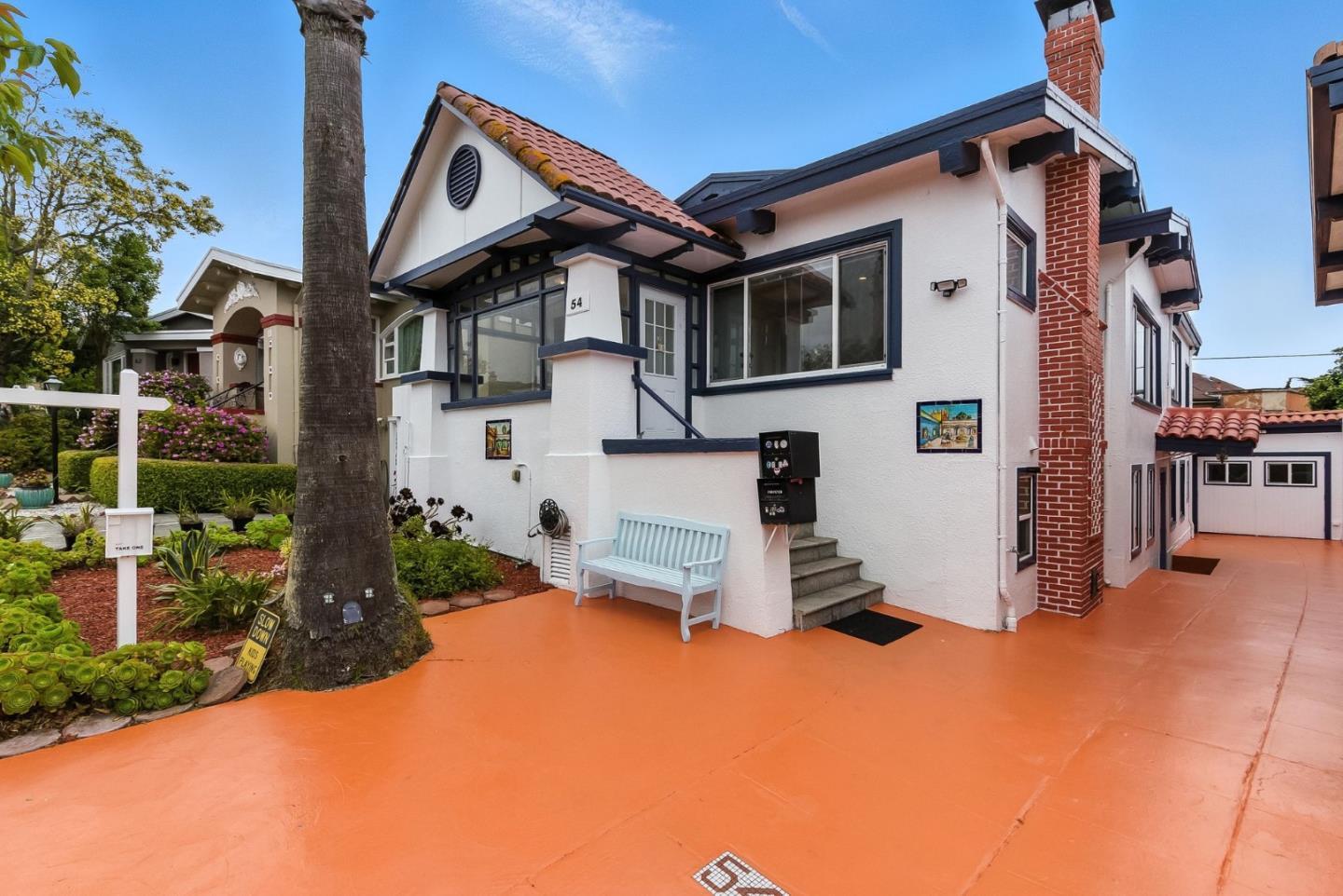 52-54 Eastwood Drive