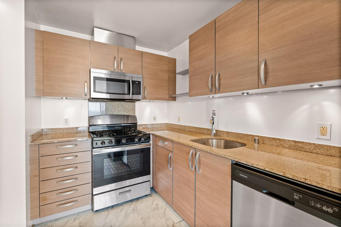 1 Mandalay PL 1007