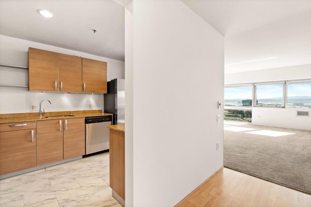1 Mandalay PL 1007