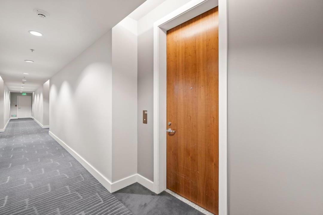 1 Mandalay PL 1007