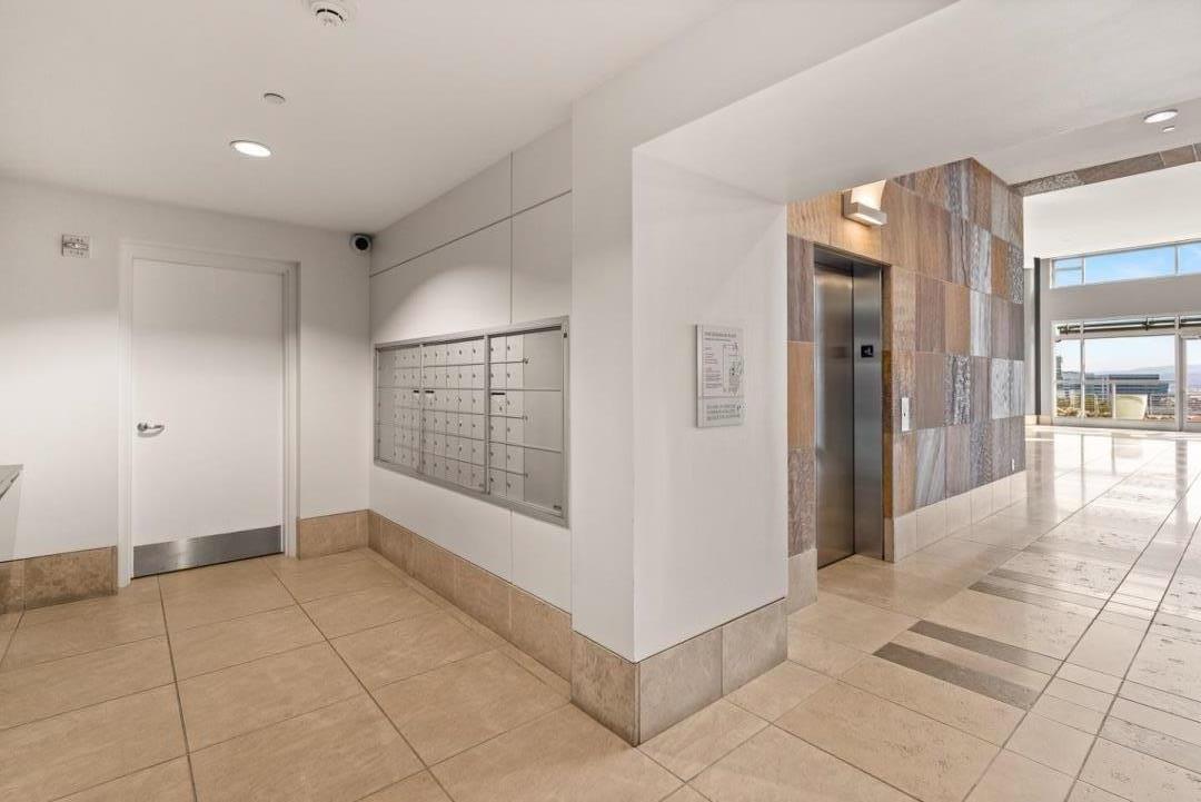 1 Mandalay PL 1007