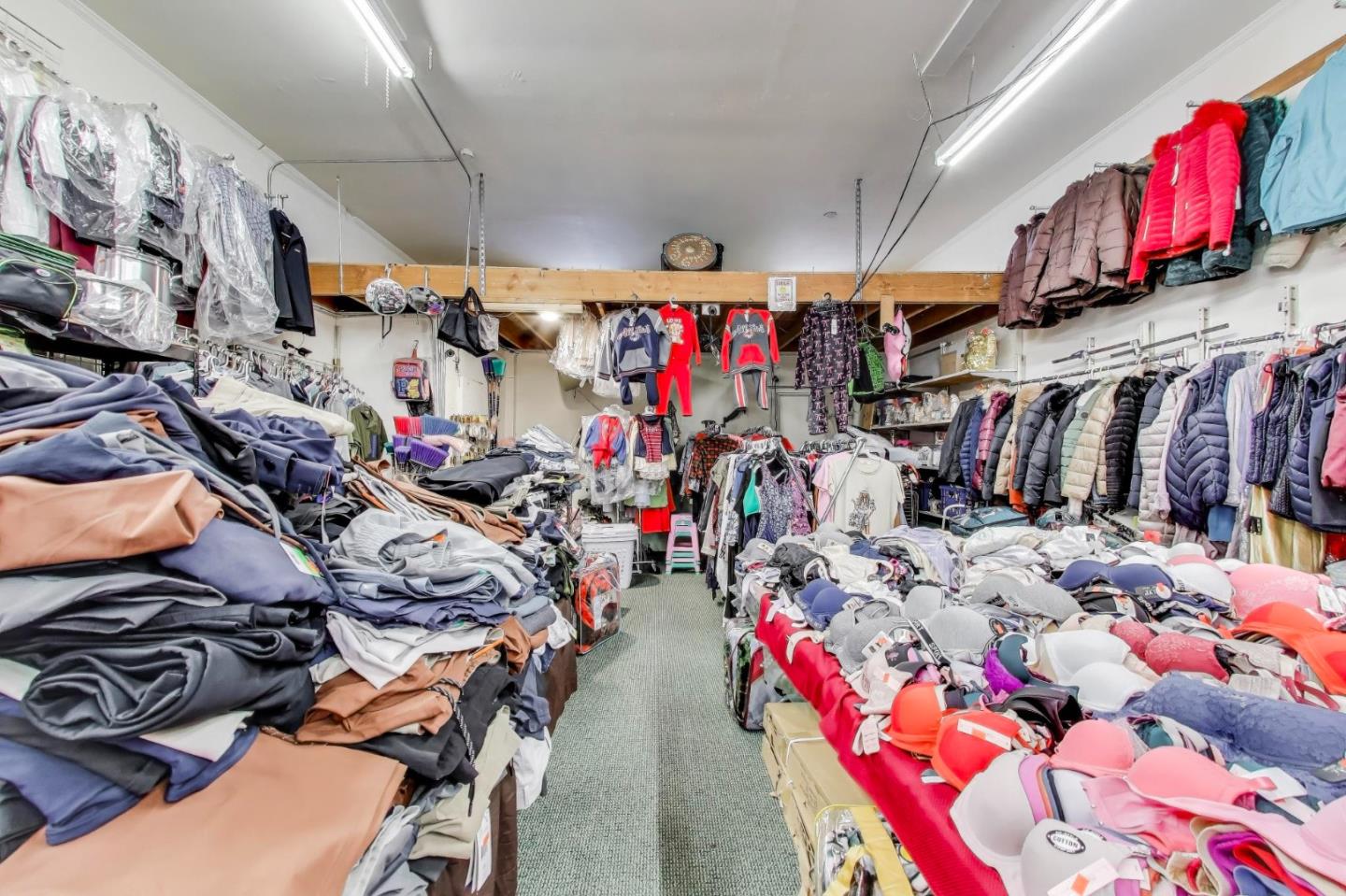 4592-4594 Mission Street