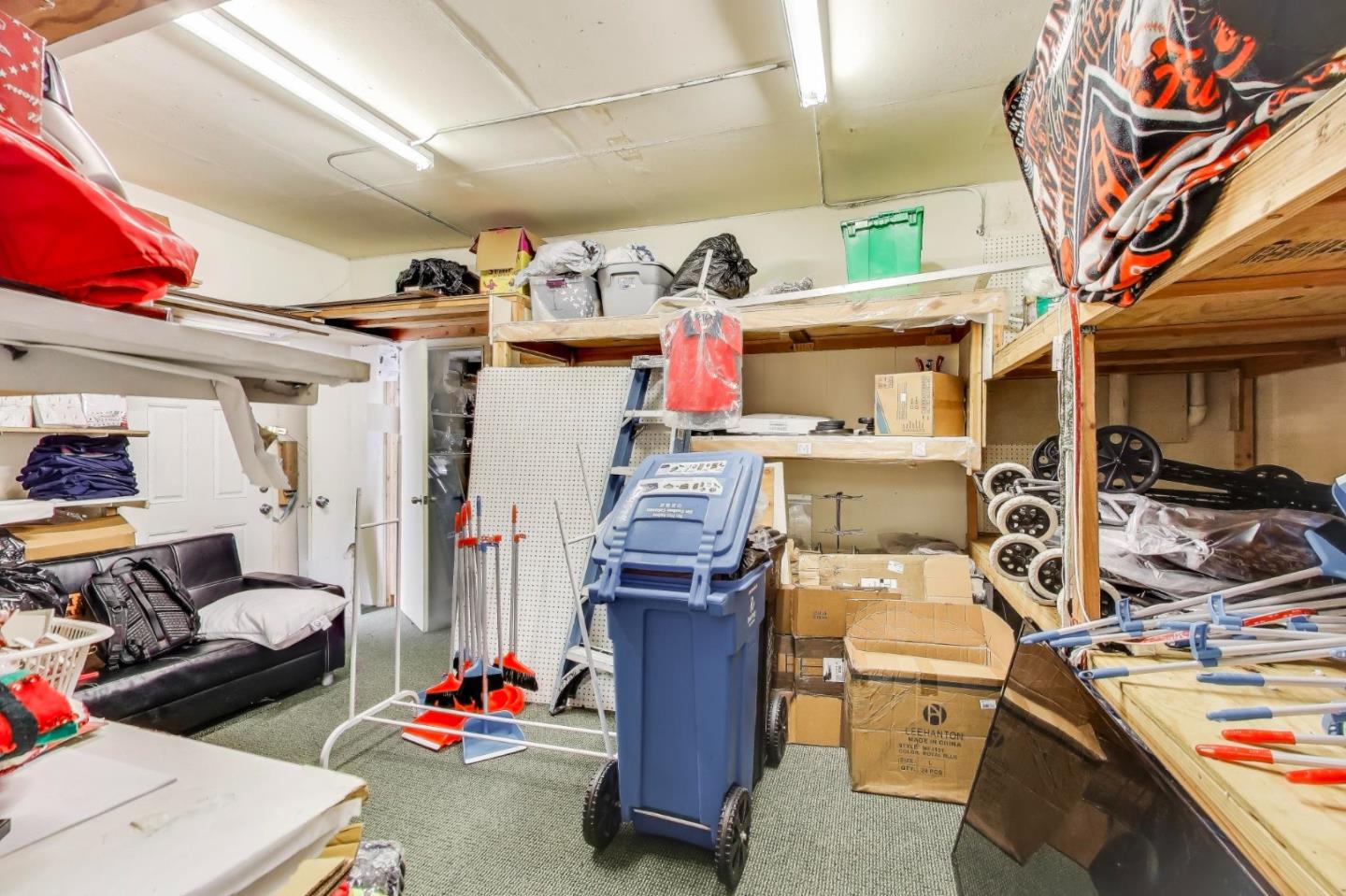 4592-4594 Mission Street