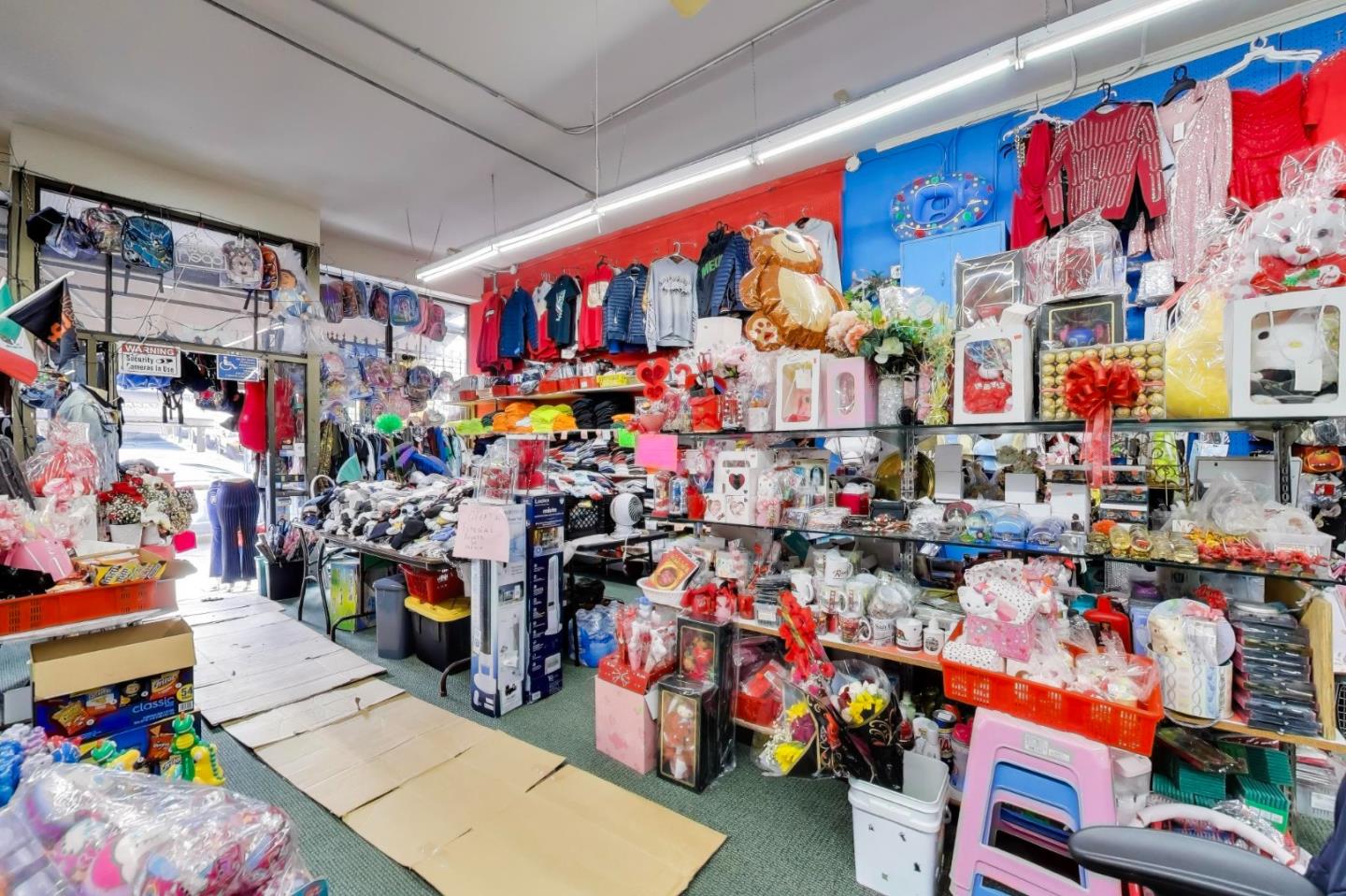 4592-4594 Mission Street