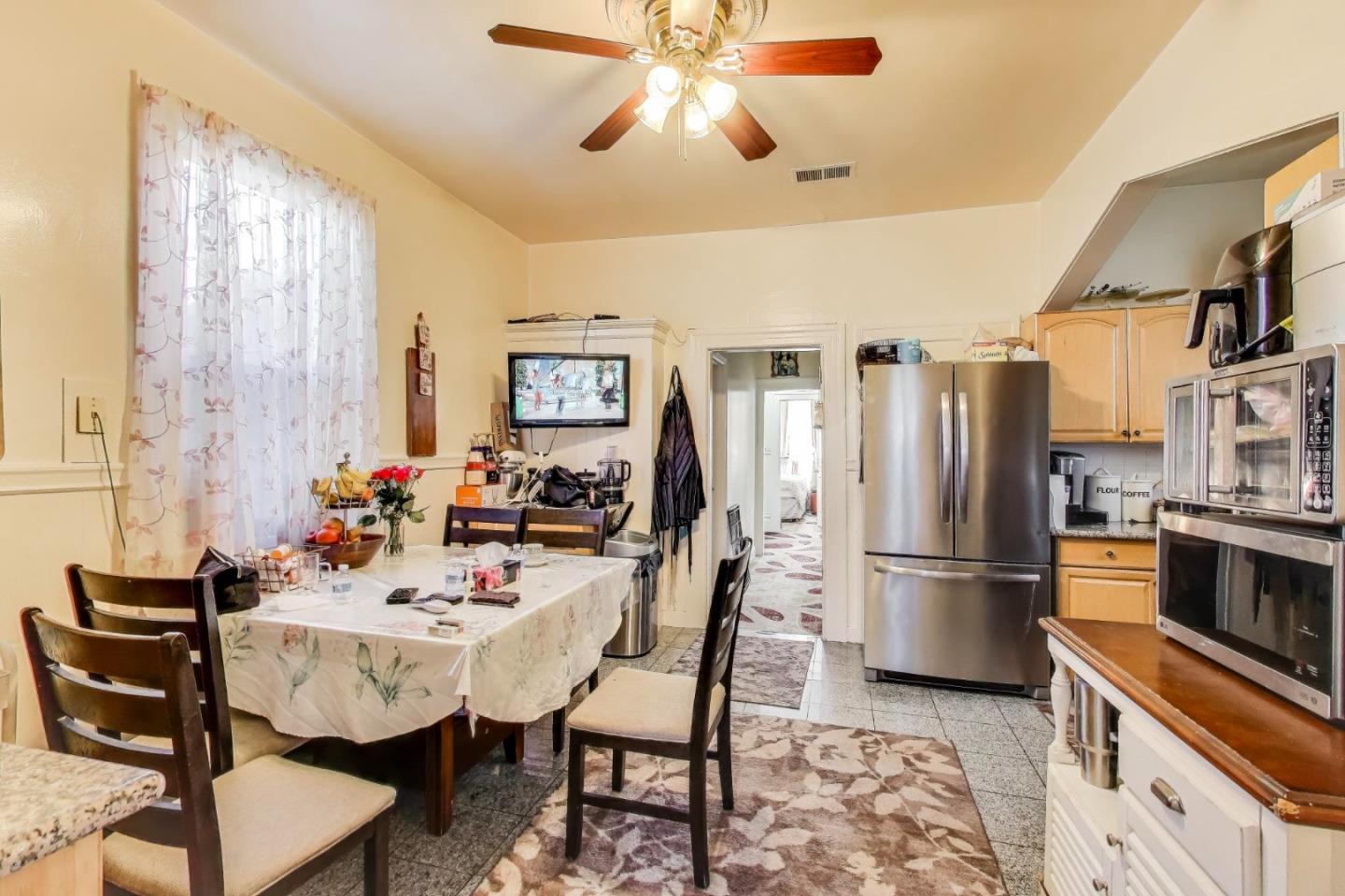 4592-4594 Mission Street