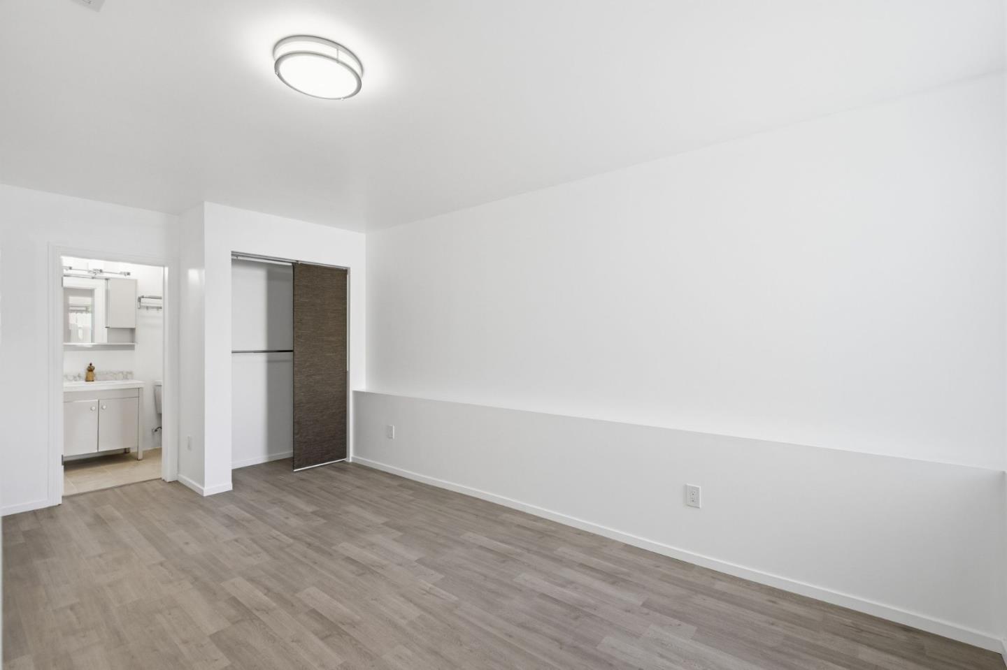 152 West Moltke Street