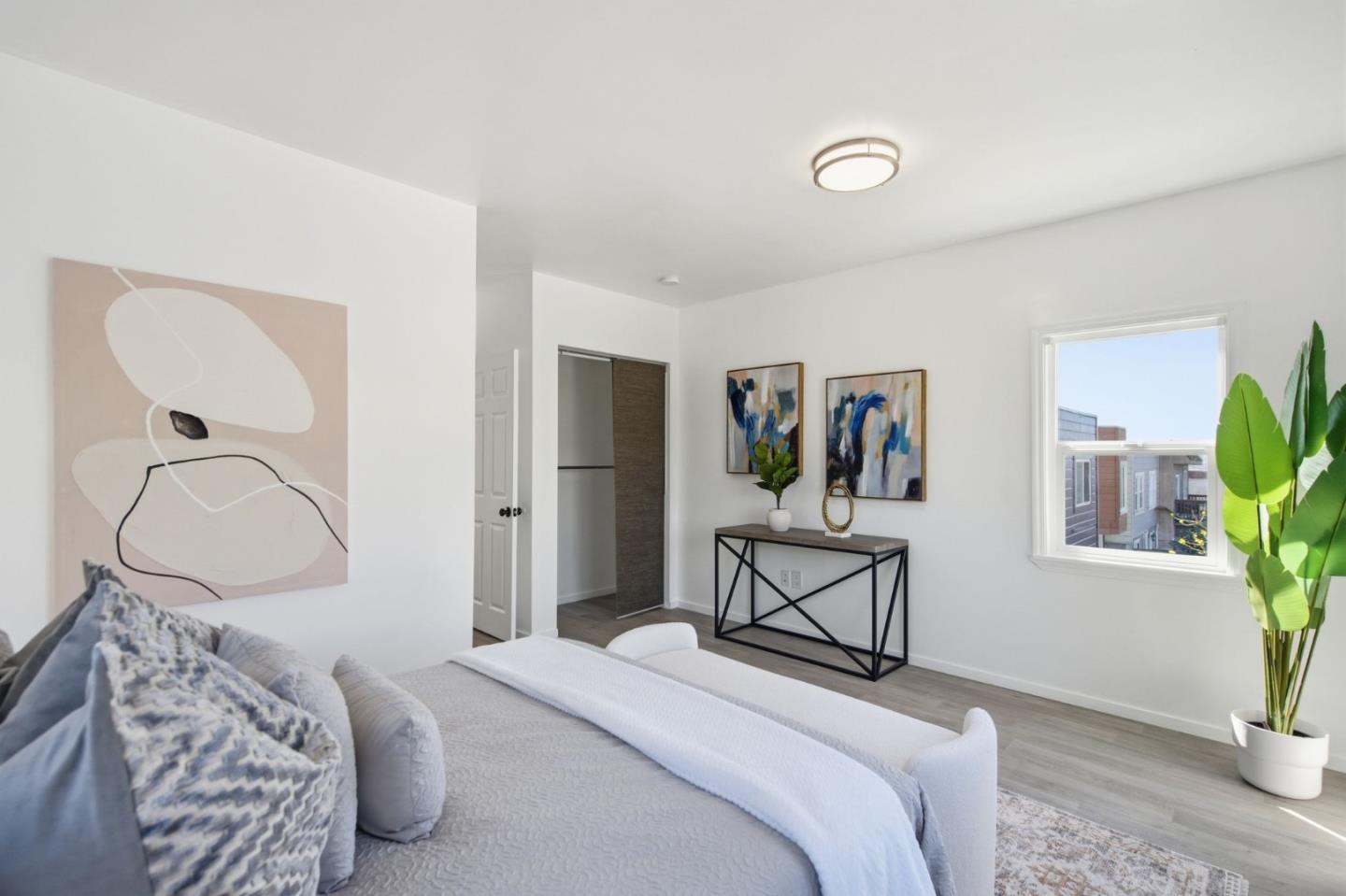 152 West Moltke Street