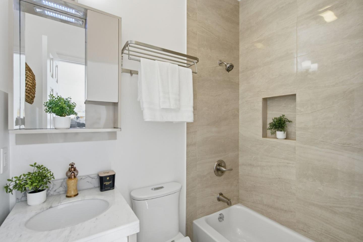 152 West Moltke Street