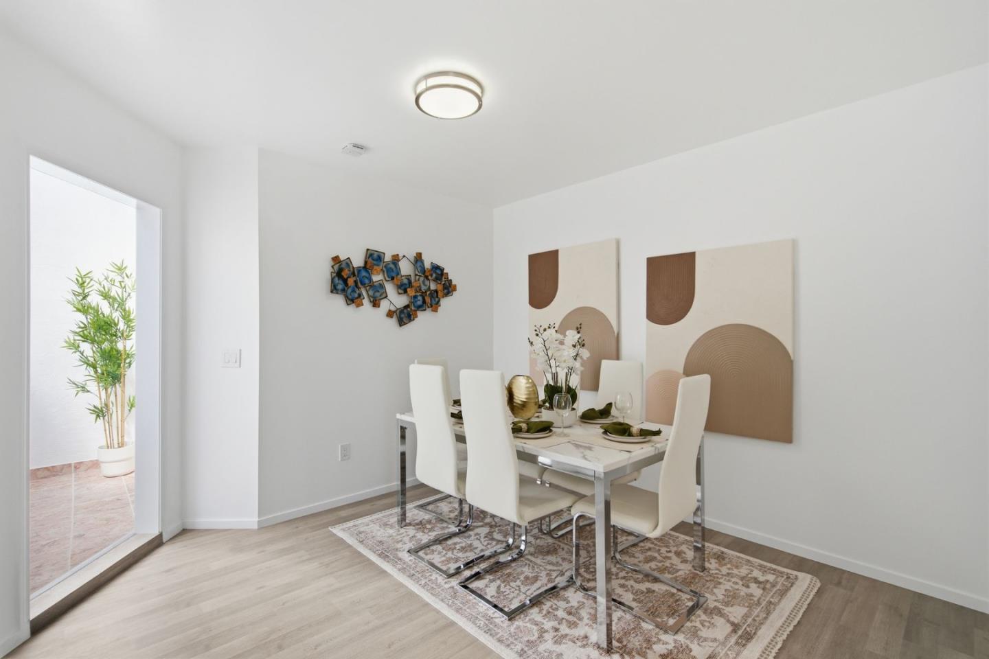 152 West Moltke Street