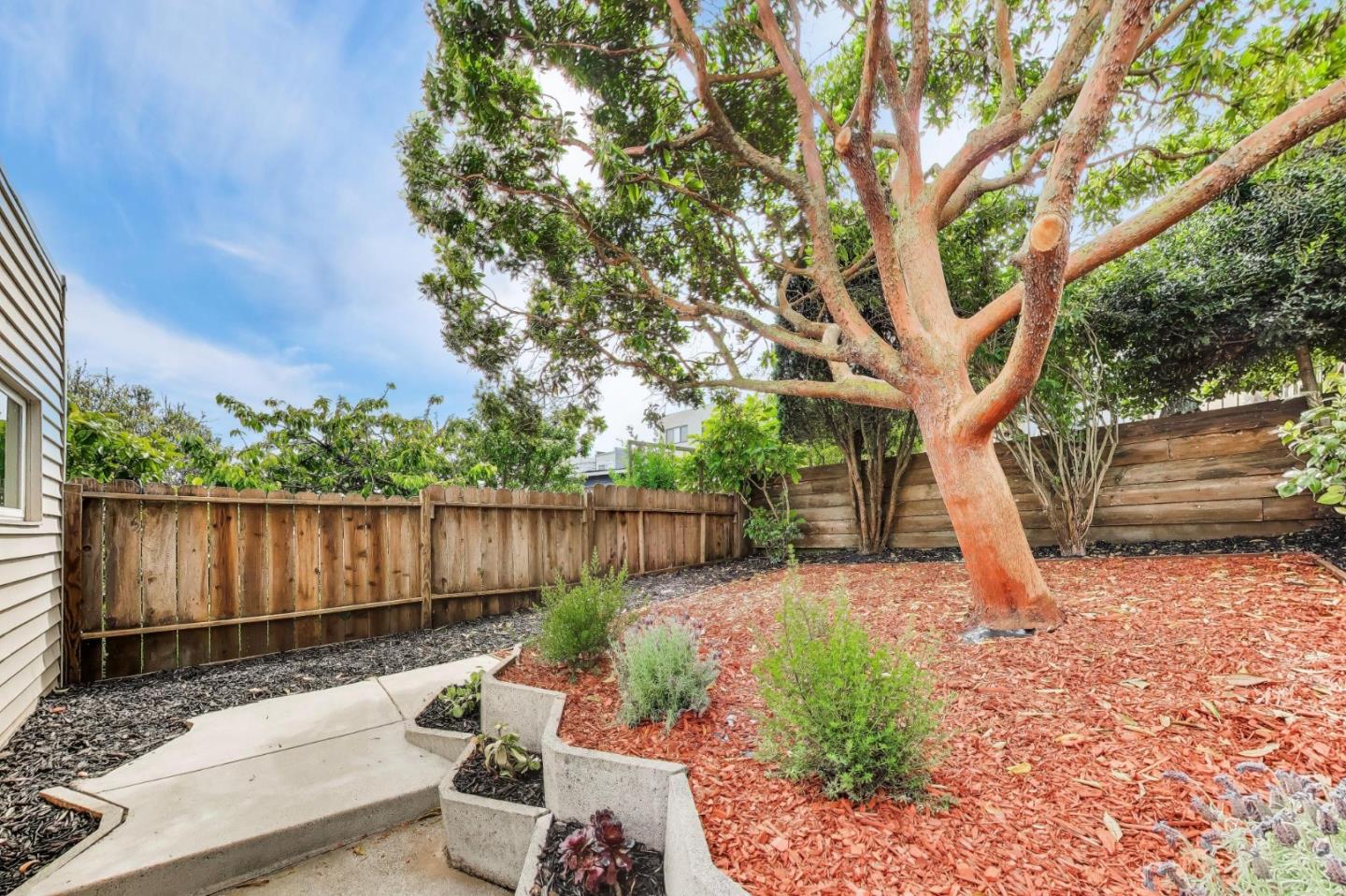 1149 Hanover Street