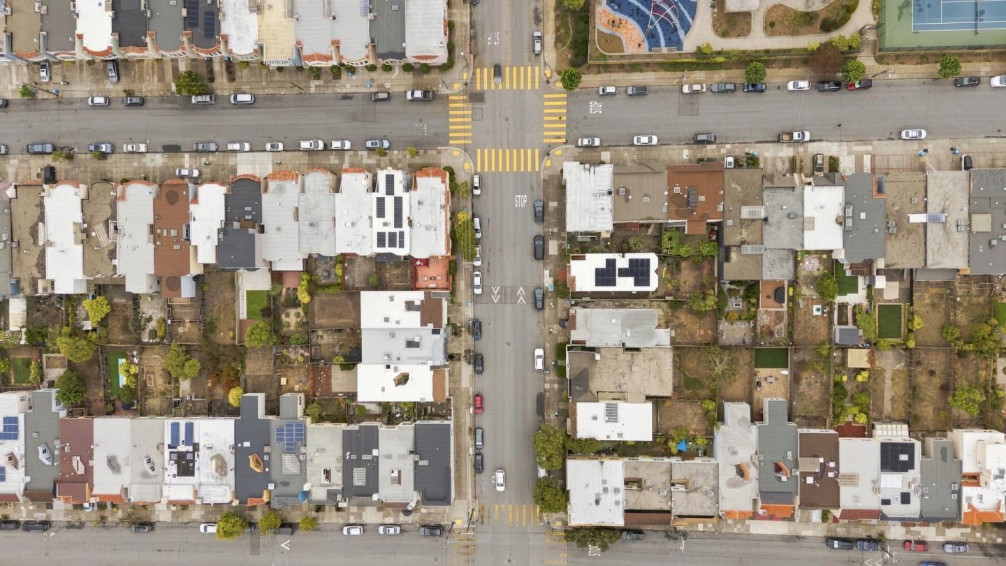 1597 29th Ave AVE