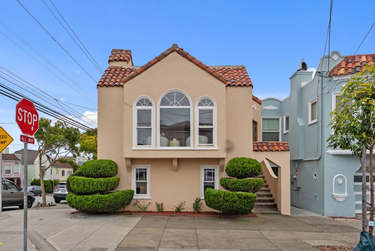 1597 29th AVE