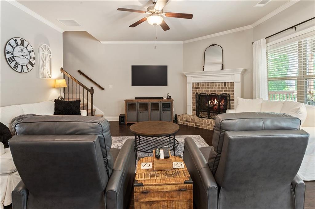 4018 Oxford Lane