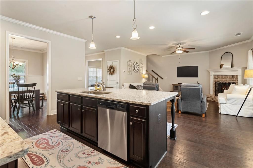 4018 Oxford Lane