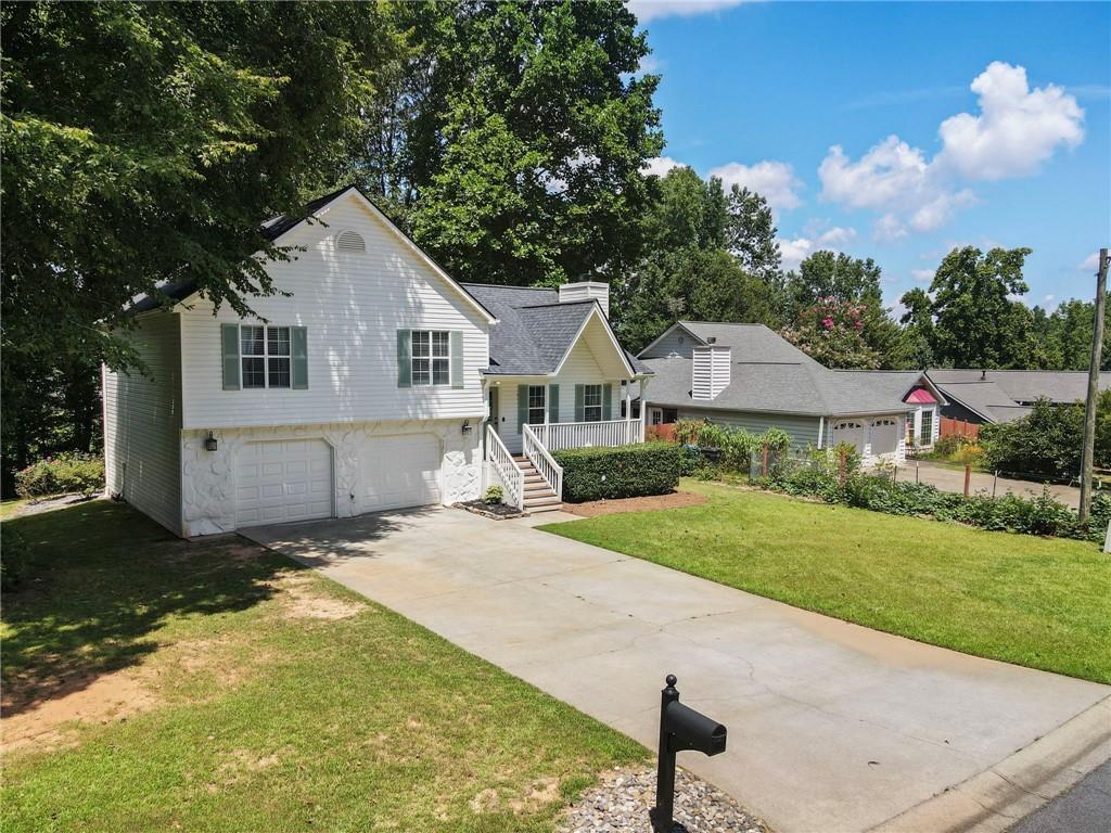 4120 Chanticleer Drive NW