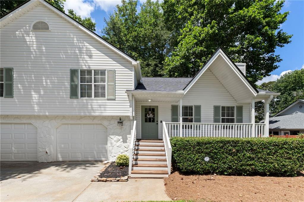 4120 Chanticleer Drive NW