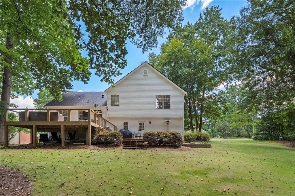 4120 Chanticleer Drive NW