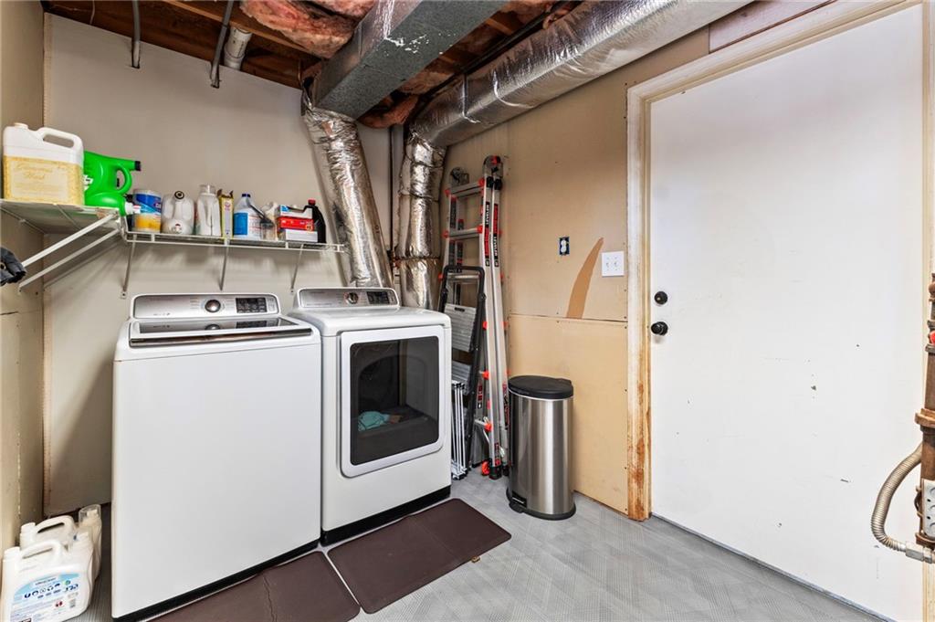 4120 Chanticleer Drive NW