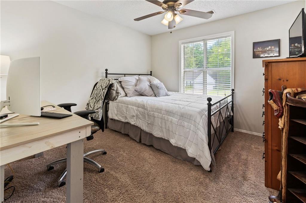 4120 Chanticleer Drive NW