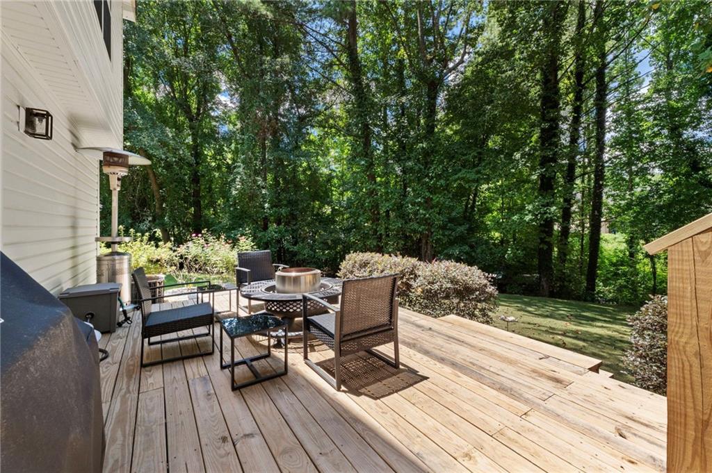 4120 Chanticleer Drive NW