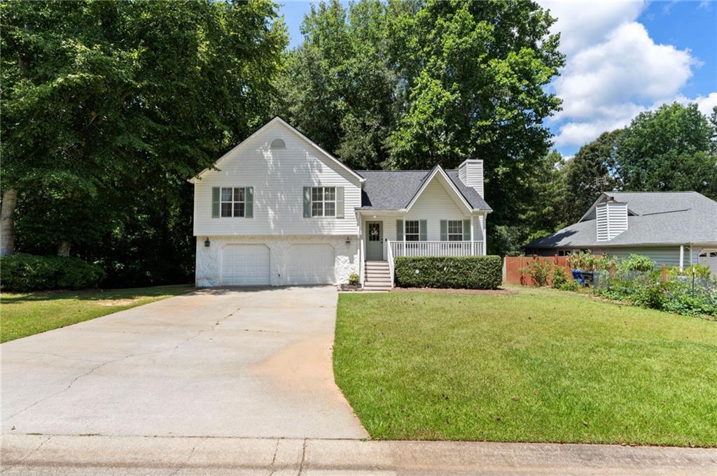 4120 Chanticleer Drive NW