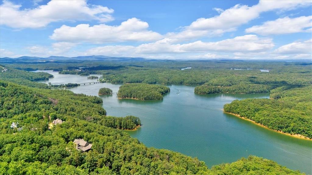 52 Waterside Drive SE