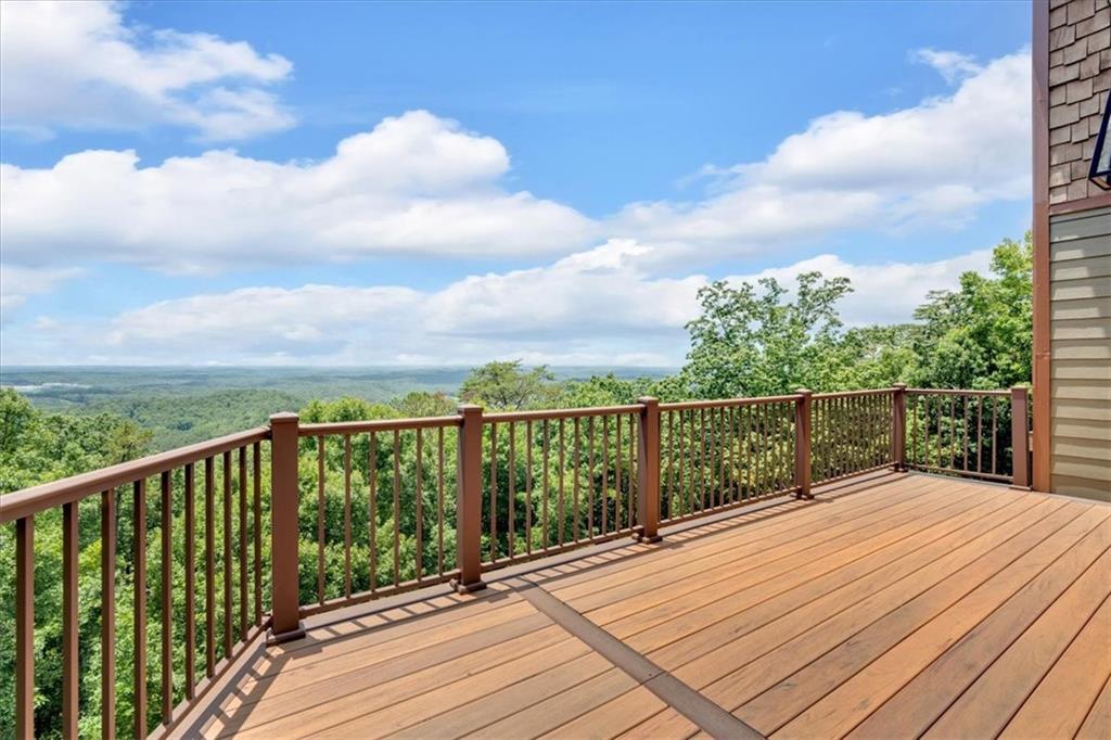 52 Waterside Drive SE