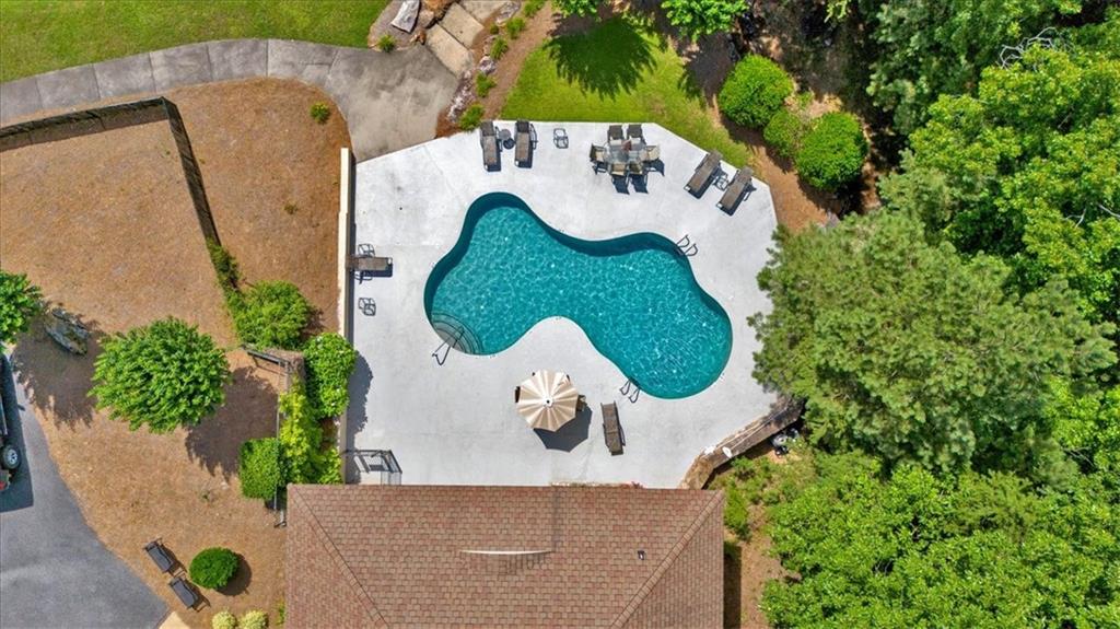 52 Waterside Drive SE