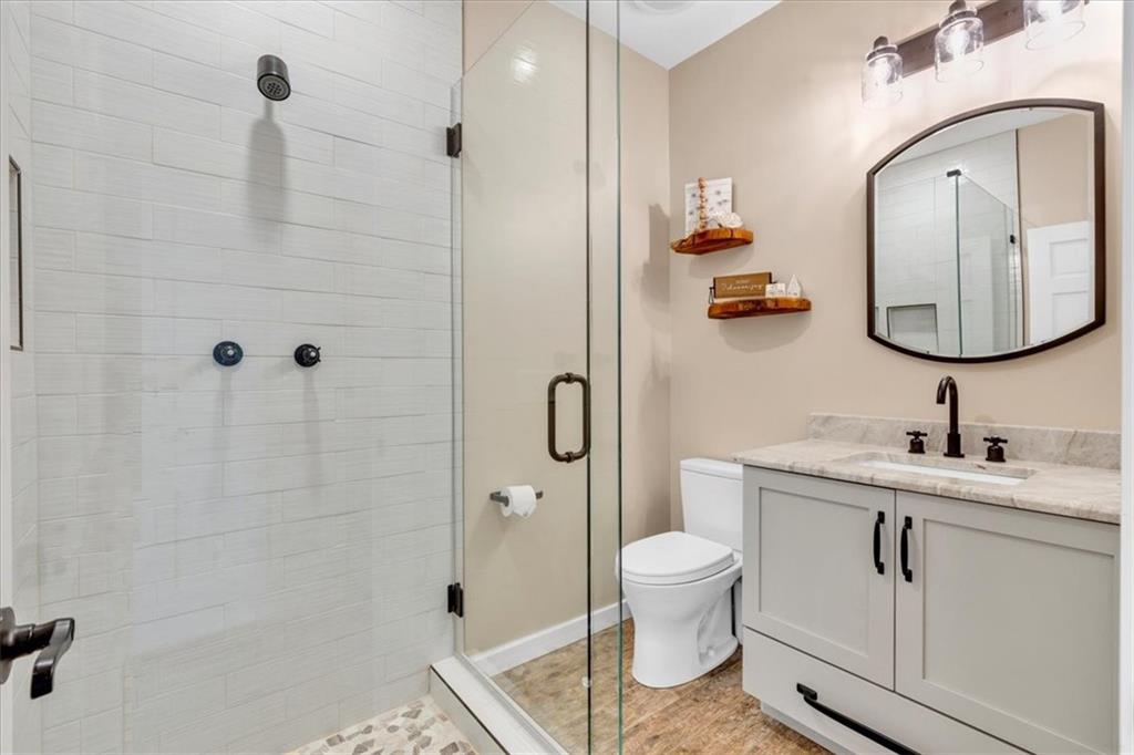 52 Waterside Drive SE