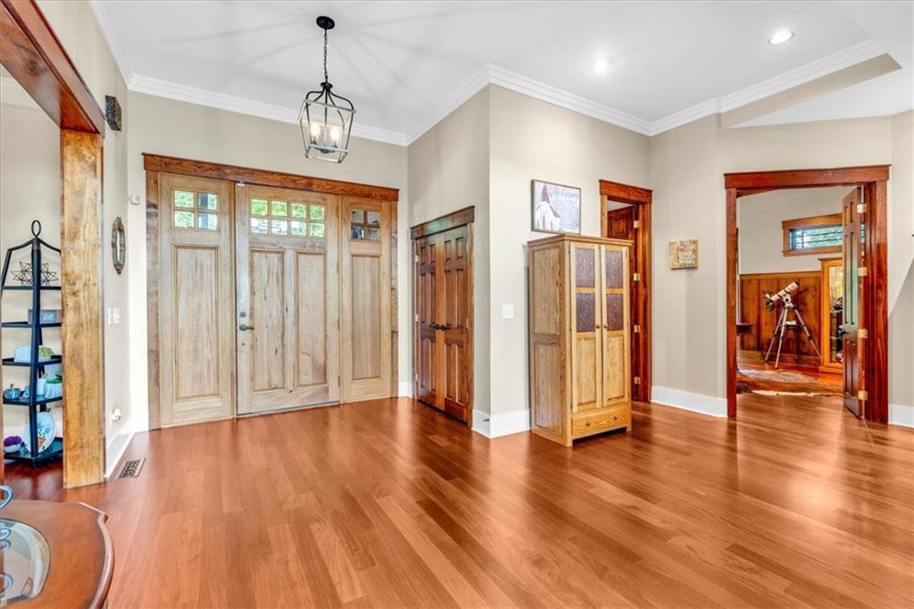 52 Waterside Drive SE