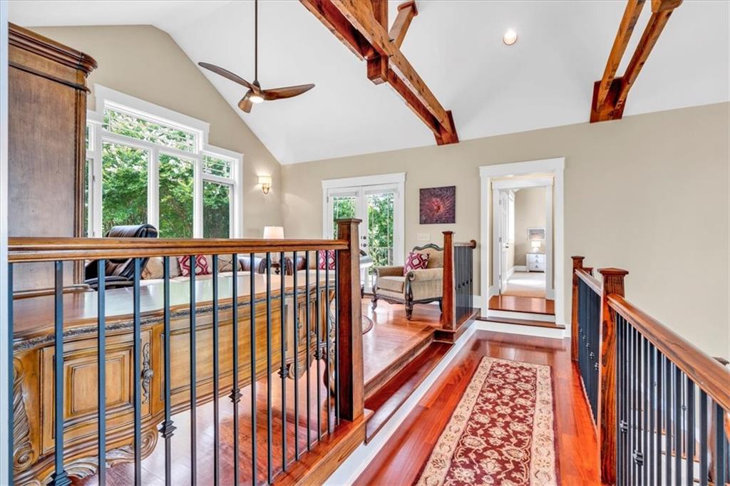 52 Waterside Drive SE