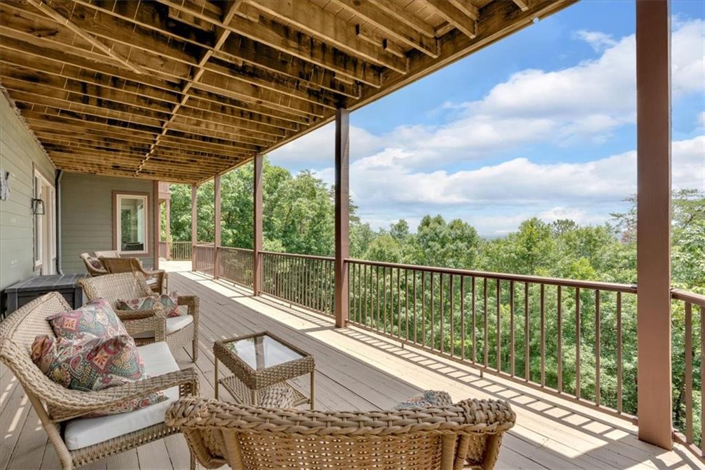 52 Waterside Drive SE