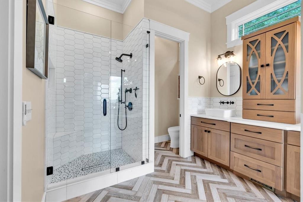 52 Waterside Drive SE