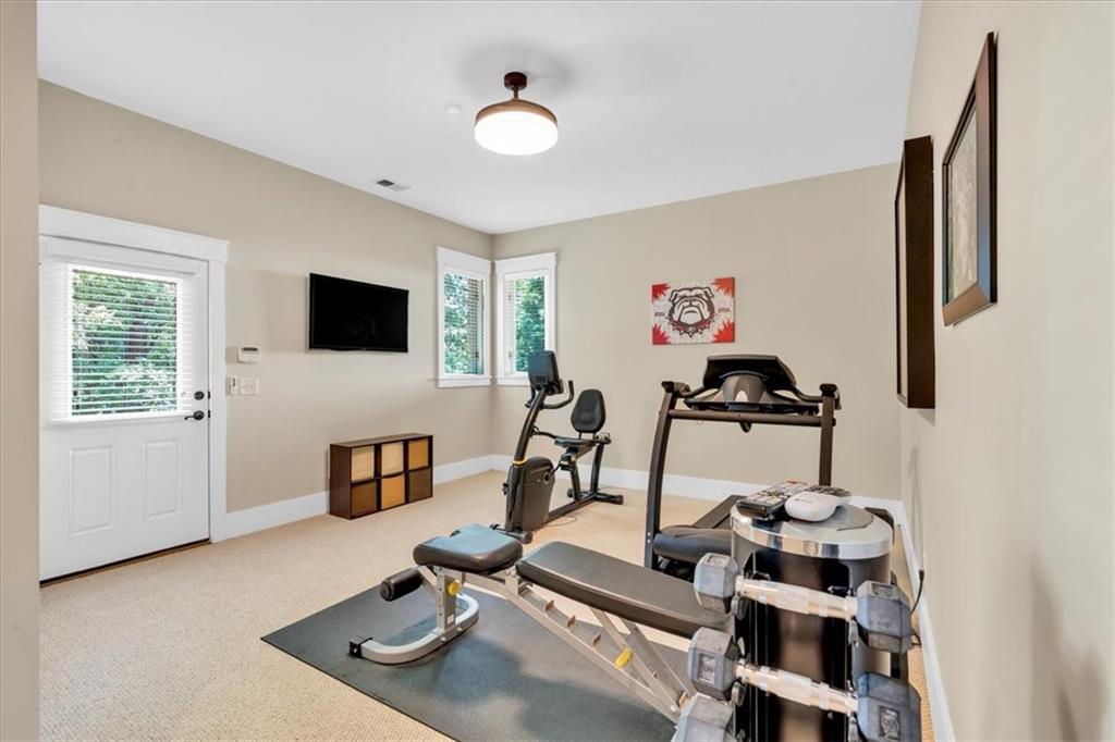 52 Waterside Drive SE