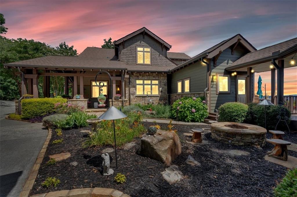 52 Waterside Drive SE