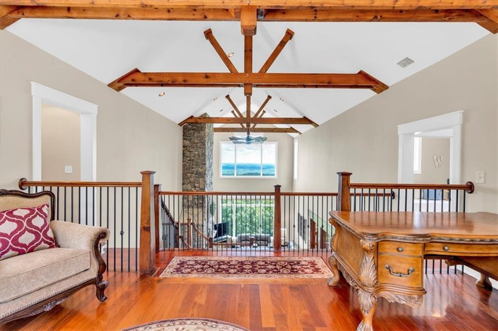 52 Waterside Drive SE