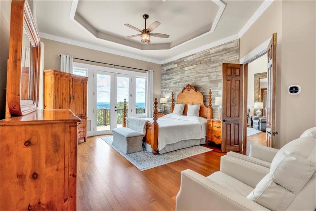 52 Waterside Drive SE