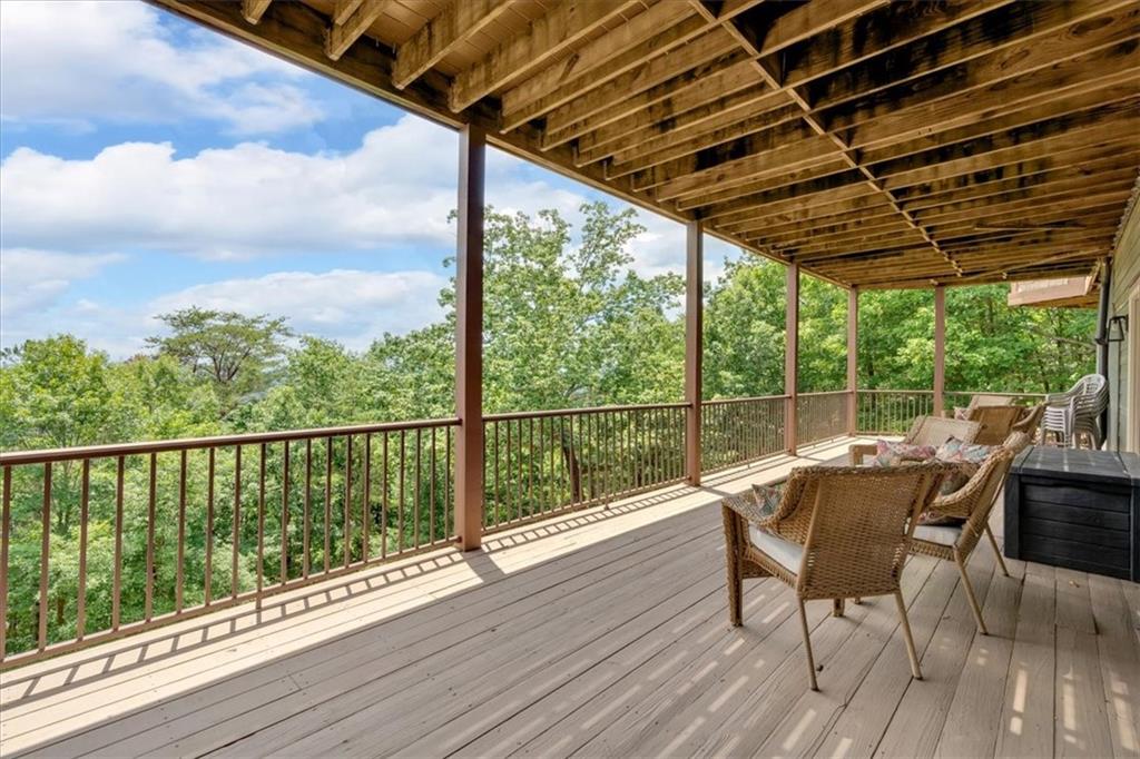 52 Waterside Drive SE