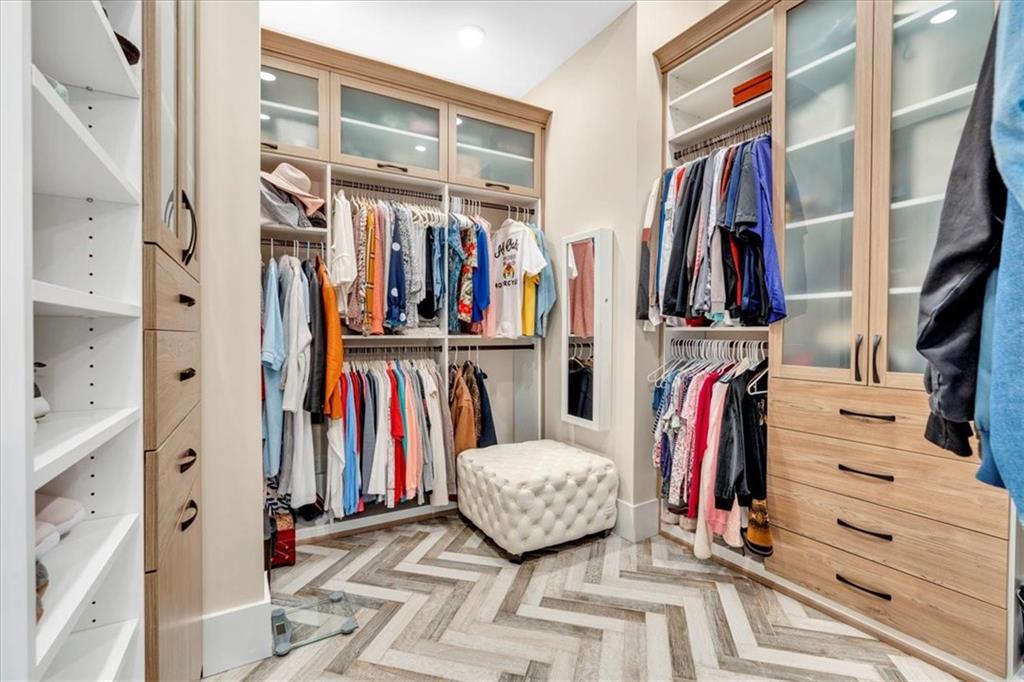 52 Waterside Drive SE