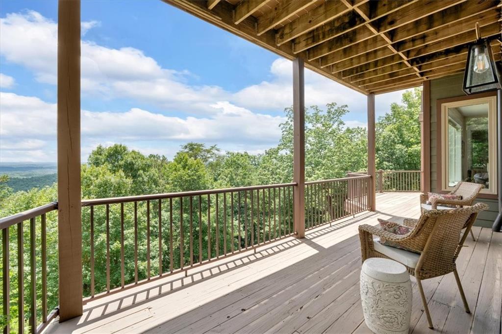 52 Waterside Drive SE