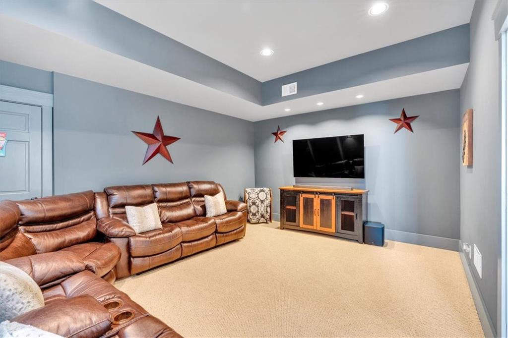 52 Waterside Drive SE