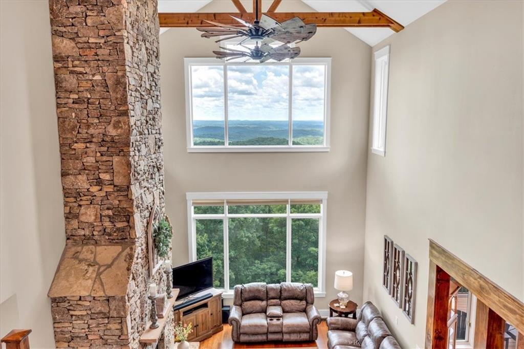 52 Waterside Drive SE