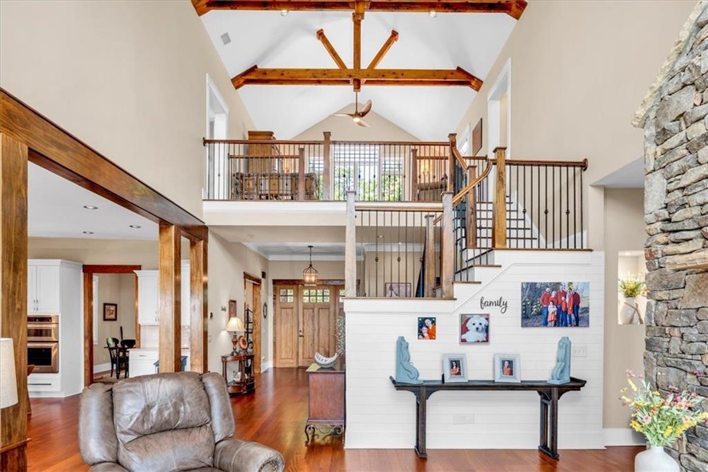 52 Waterside Drive SE