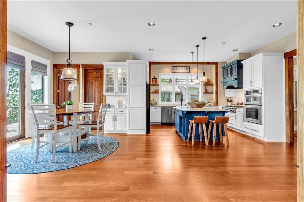 52 Waterside Drive SE