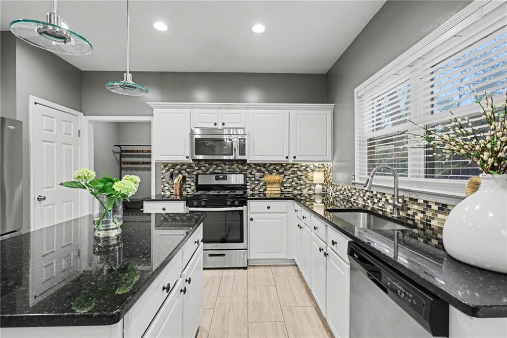 3241 Citation Avenue NW