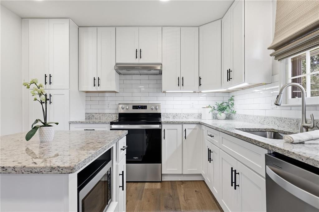 2870 Old Carriage Drive SW